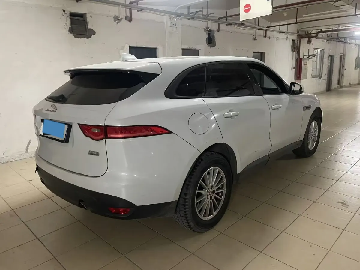 2018 Jaguar F-PACE 2.0T 250HP L4 8AT,autocango,china used car exporter,china ev exporter,chinese used car exporter,chinese used ev exporter