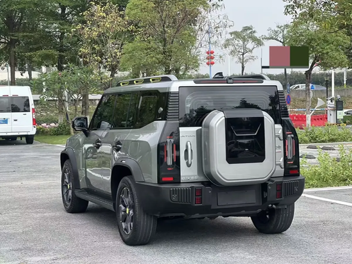 2023 Jetour Traveller 2.0T 254HP L4 7DCT,autocango,china used car exporter,china ev exporter,chinese used car exporter,chinese used ev exporter