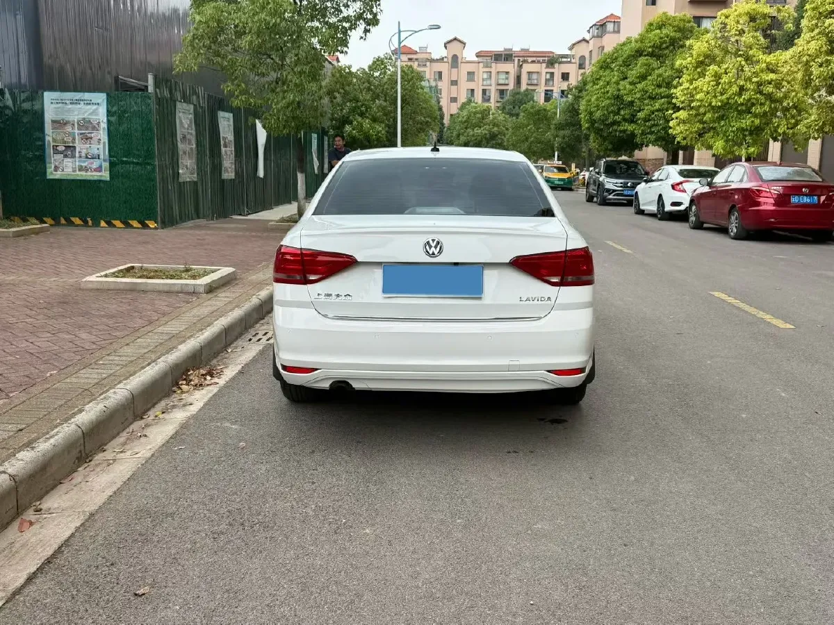 2019 Volkswagen Polo 1.5L 113HP L4 5MT,autocango,china used car exporter,china ev exporter,chinese used car exporter,chinese used ev exporter