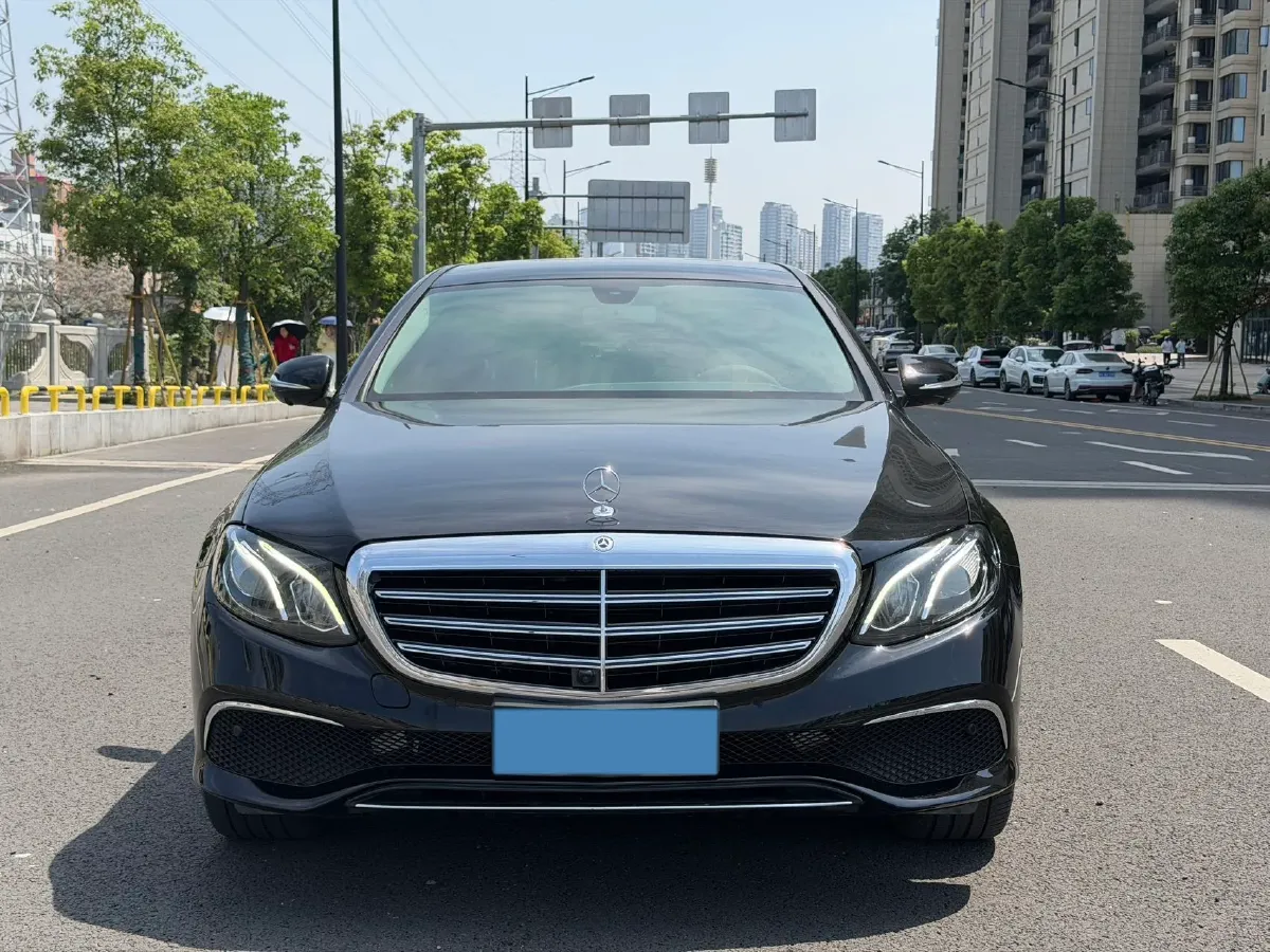 2020 Mercedes-Benz E Class 2.0T 258HP L4 9AT,autocango,china used car exporter,china ev exporter,chinese used car exporter,chinese used ev exporter