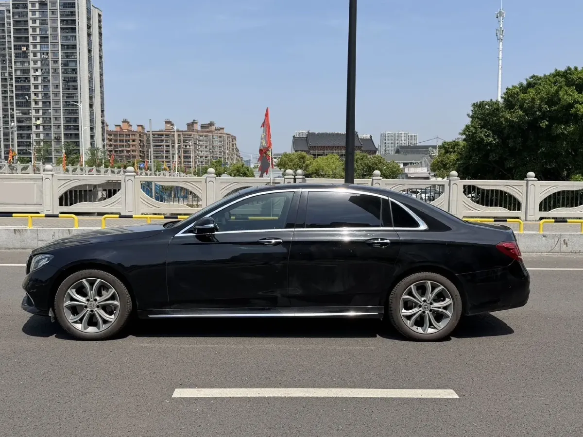 2020 Mercedes-Benz E Class 2.0T 258HP L4 9AT,autocango,china used car exporter,china ev exporter,chinese used car exporter,chinese used ev exporter