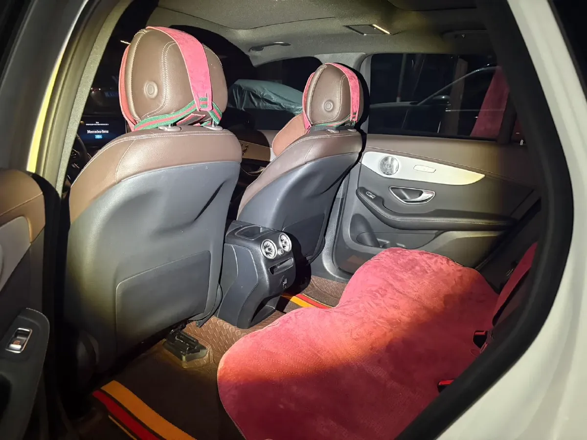 2022 Mercedes-Benz GLC Class 2.0T 197HP L4 9AT,autocango,china used car exporter,china ev exporter,chinese used car exporter,chinese used ev exporter