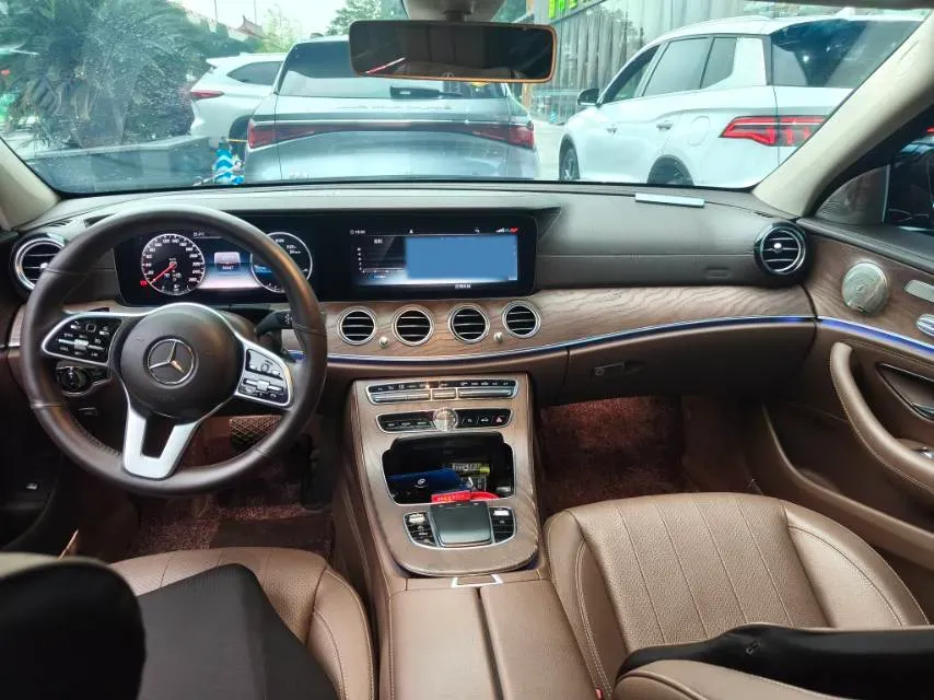 2020 Mercedes-Benz E Class 2.0T 258HP L4 9AT,autocango,china used car exporter,china ev exporter,chinese used car exporter,chinese used ev exporter