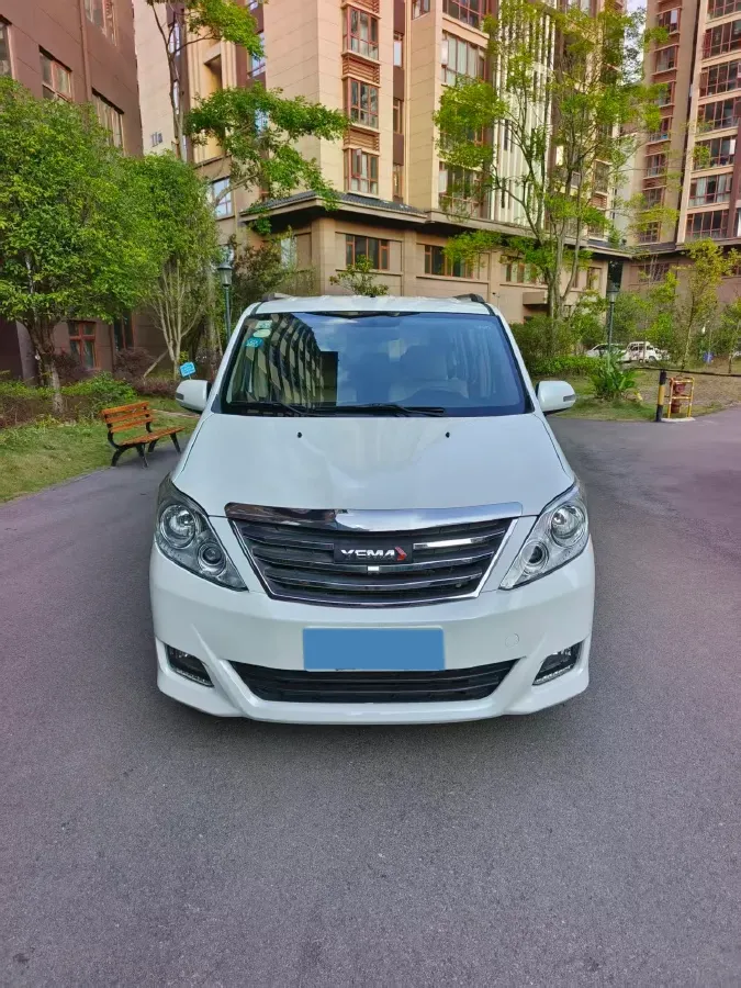 2018 Yema SiPaiKa 1.5L 112HP L4 5MT,autocango,china used car exporter,china ev exporter,chinese used car exporter,chinese used ev exporter