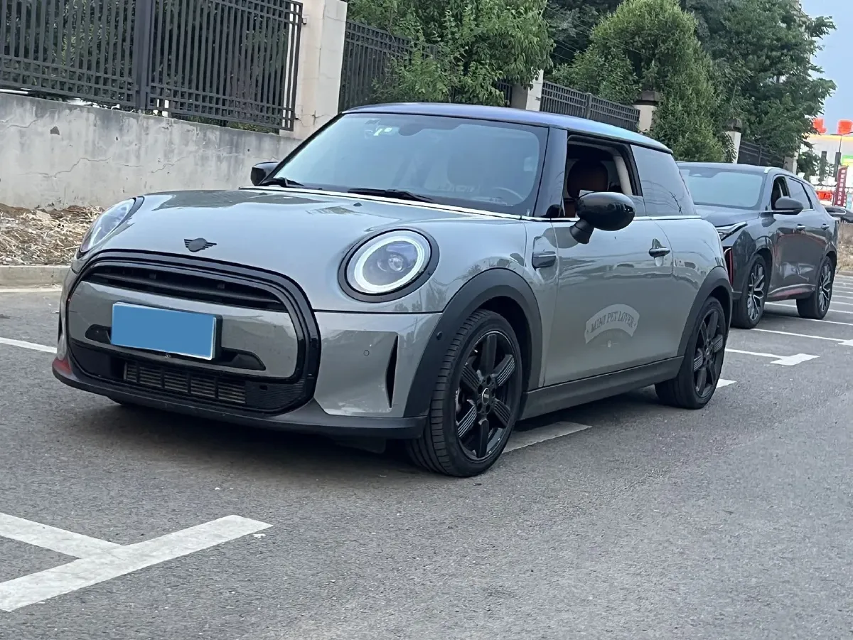 2023 MINI MINI 1.5T 136HP L3 7DCT,autocango,china used car exporter,china ev exporter,chinese used car exporter,chinese used ev exporter