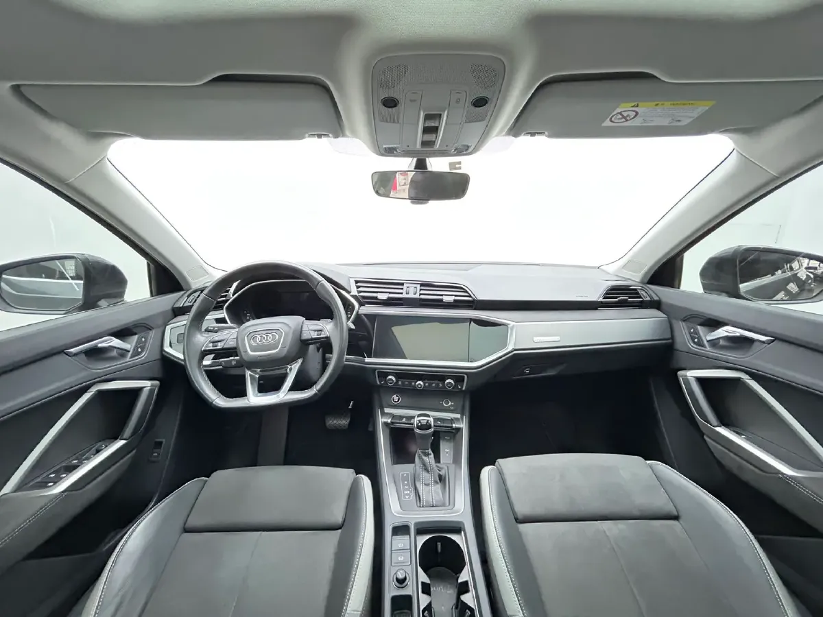 2022 Audi Q3 1.4T 150HP L4 7DCT,autocango,china used car exporter,china ev exporter,chinese used car exporter,chinese used ev exporter