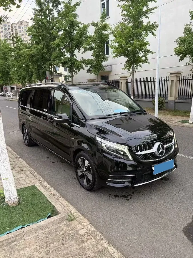 2020 Mercedes-Benz V Class 2.0T 211HP L4 9AT,autocango,china used car exporter,china ev exporter,chinese used car exporter,chinese used ev exporter