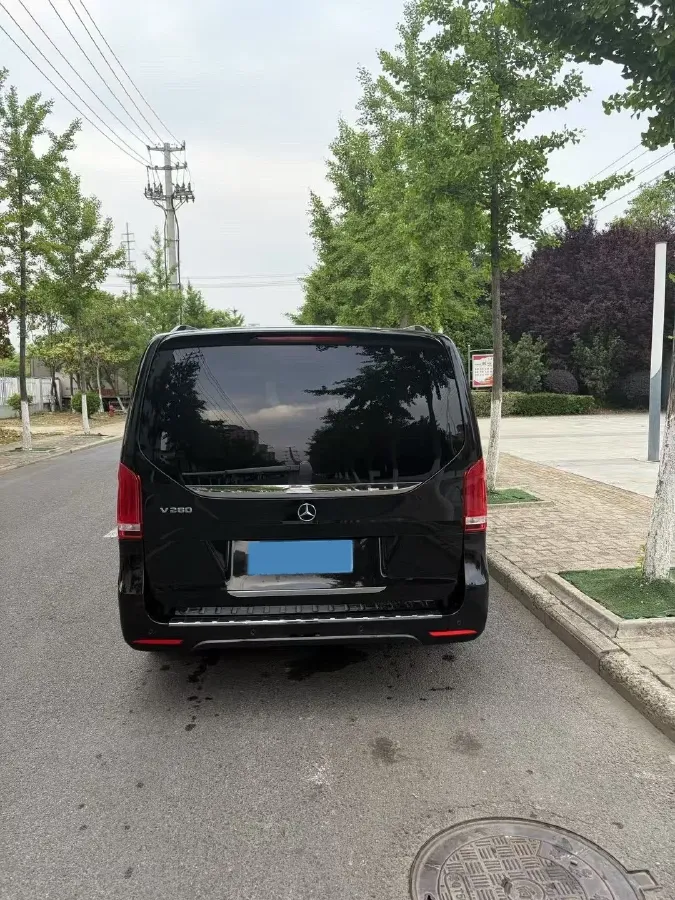2020 Mercedes-Benz V Class 2.0T 211HP L4 9AT,autocango,china used car exporter,china ev exporter,chinese used car exporter,chinese used ev exporter
