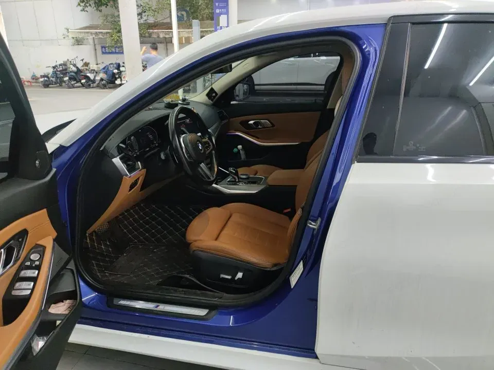 2020 BMW 3 Series 2.0T 184HP L4 8AT,autocango,china used car exporter,china ev exporter,chinese used car exporter,chinese used ev exporter
