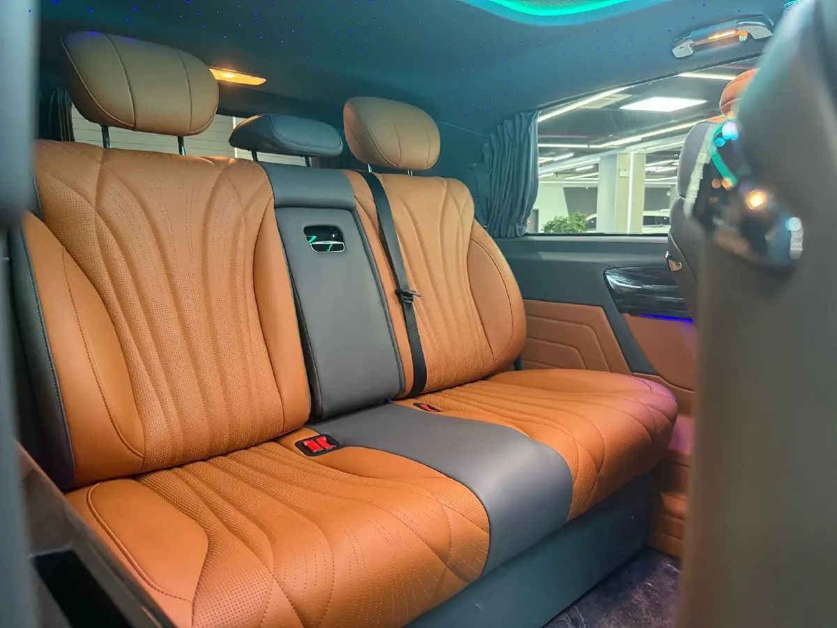 2023 Mercedes-Benz Vito 2.0T 211HP L4 9AT,autocango,china used car exporter,china ev exporter,chinese used car exporter,chinese used ev exporter