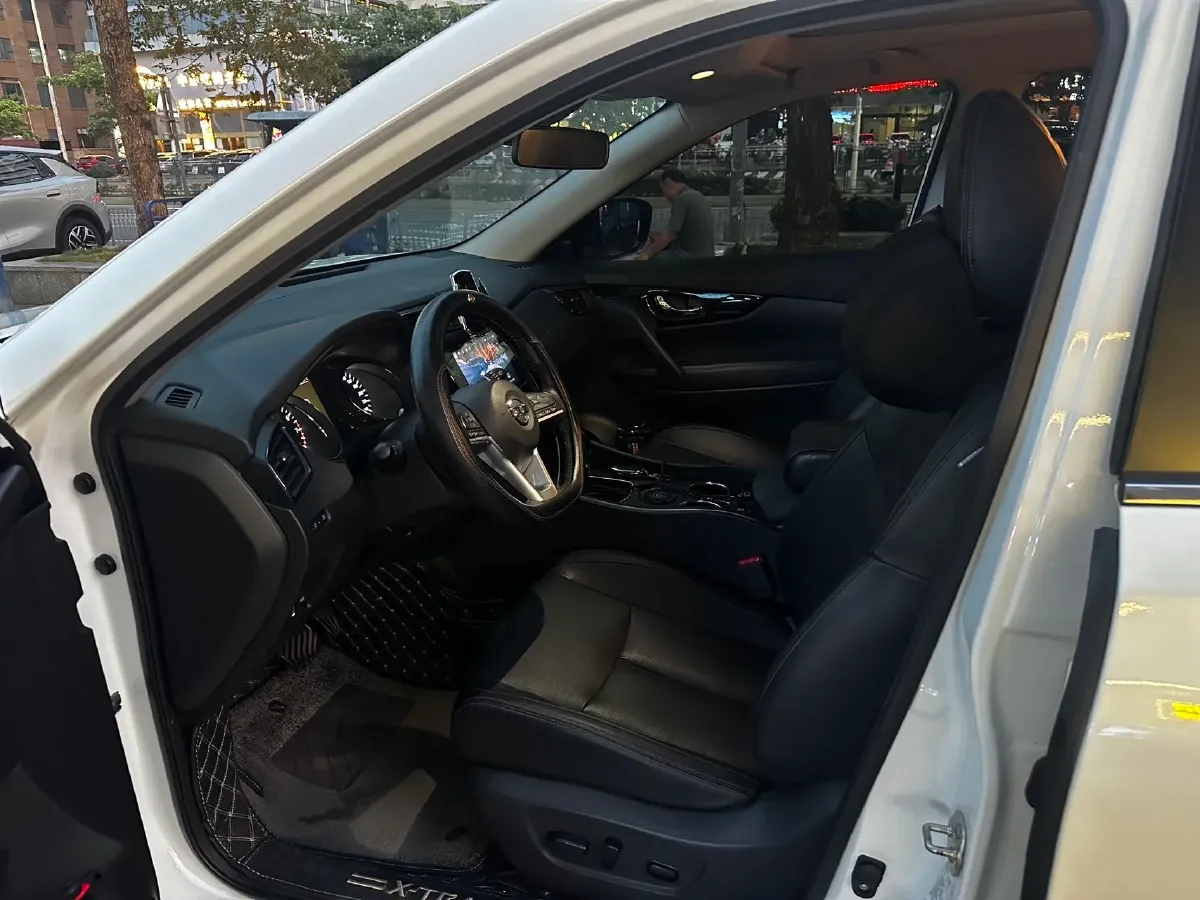 2023 Nissan X-Trail 2.0L 151HP L4 CVT,autocango,china used car exporter,china ev exporter,chinese used car exporter,chinese used ev exporter