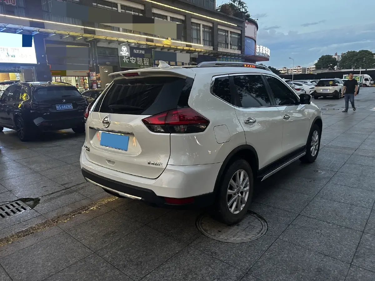 2023 Nissan X-Trail 2.0L 151HP L4 CVT,autocango,china used car exporter,china ev exporter,chinese used car exporter,chinese used ev exporter
