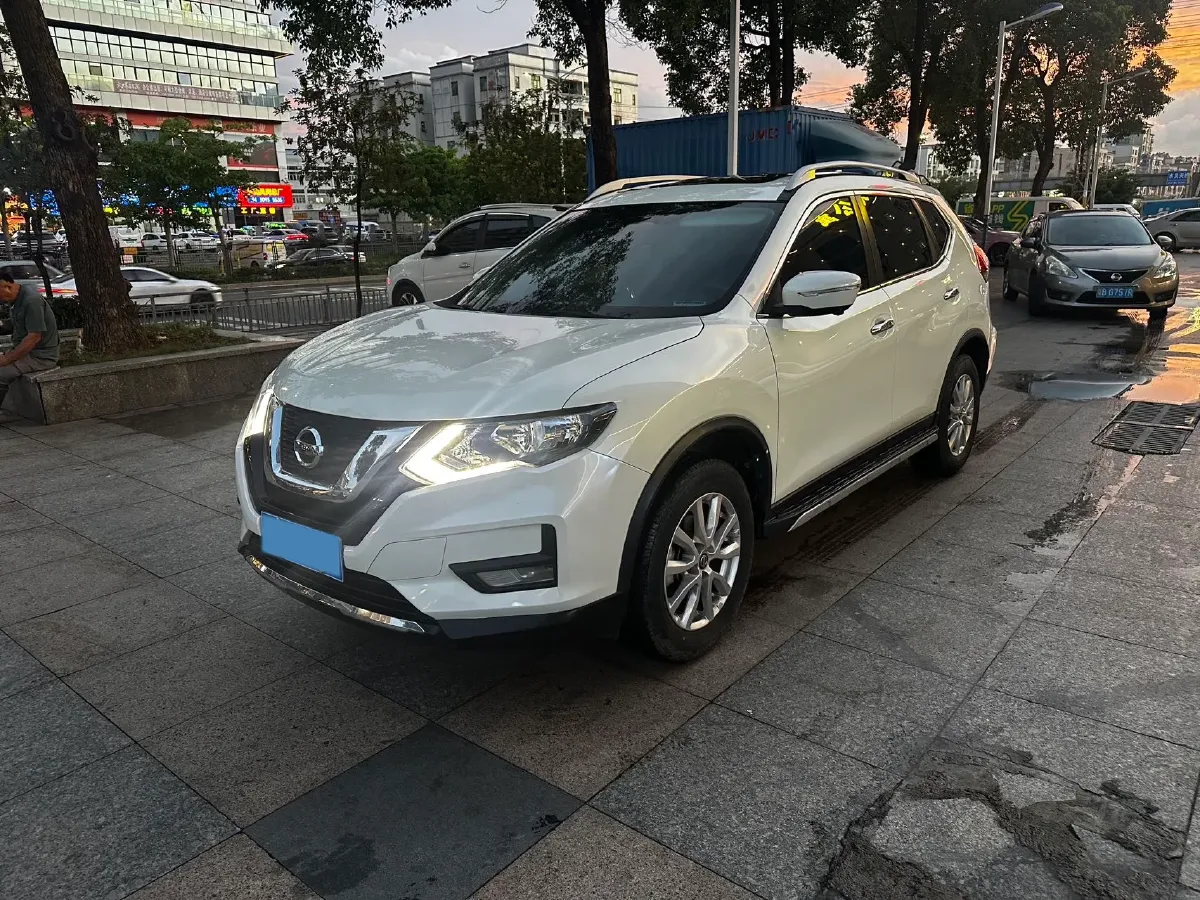 2023 Nissan X-Trail 2.0L 151HP L4 CVT,autocango,china used car exporter,china ev exporter,chinese used car exporter,chinese used ev exporter