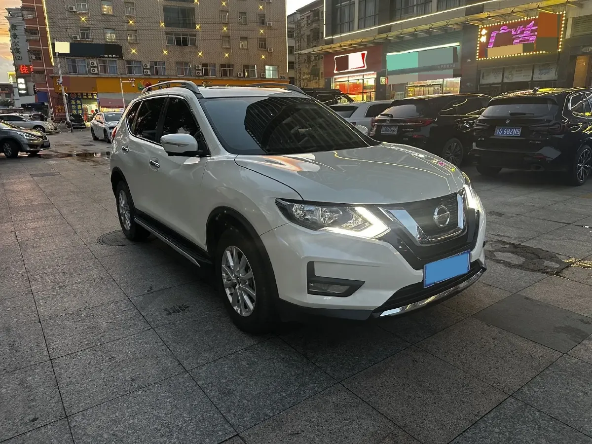 2023 Nissan X-Trail 2.0L 151HP L4 CVT,autocango,china used car exporter,china ev exporter,chinese used car exporter,chinese used ev exporter