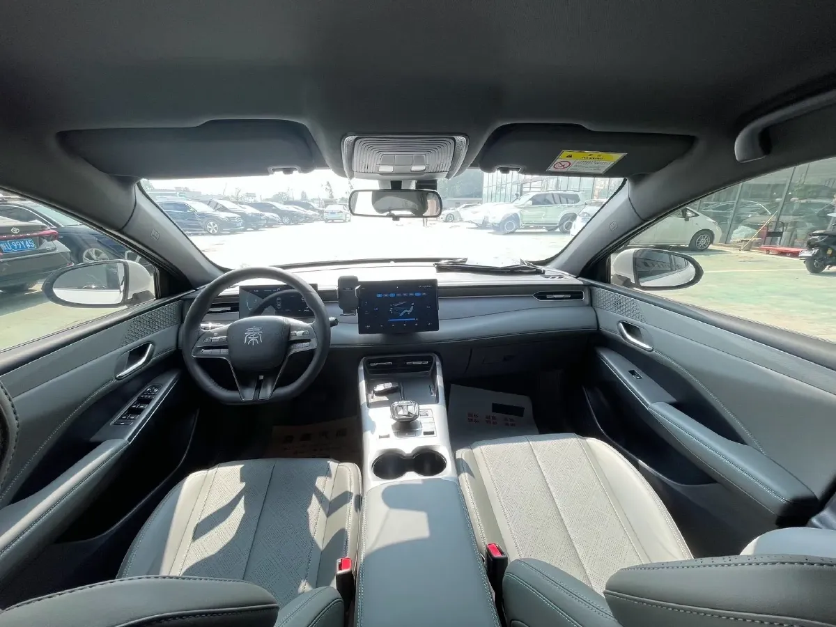 2025 BYD Qin Plus 1.5L 101HP L4 E-CVT PHEV 7.68KWH,autocango,china used car exporter,china ev exporter,chinese used car exporter,chinese used ev exporter