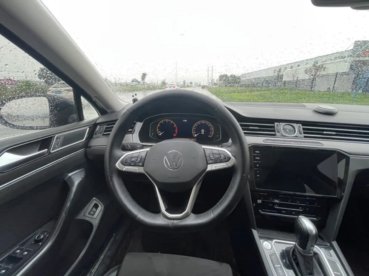 2021 Volkswagen Magotan 2.0T 186HP L4 7DCT,autocango,china used car exporter,china ev exporter,chinese used car exporter,chinese used ev exporter