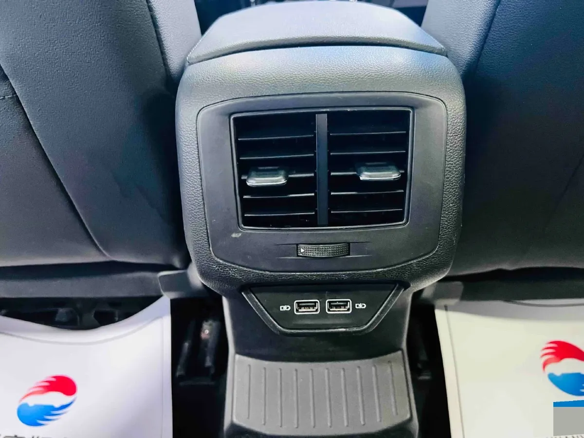 2022 Volkswagen T-Roc 1.4T 150HP L4 7DCT,autocango,china used car exporter,china ev exporter,chinese used car exporter,chinese used ev exporter