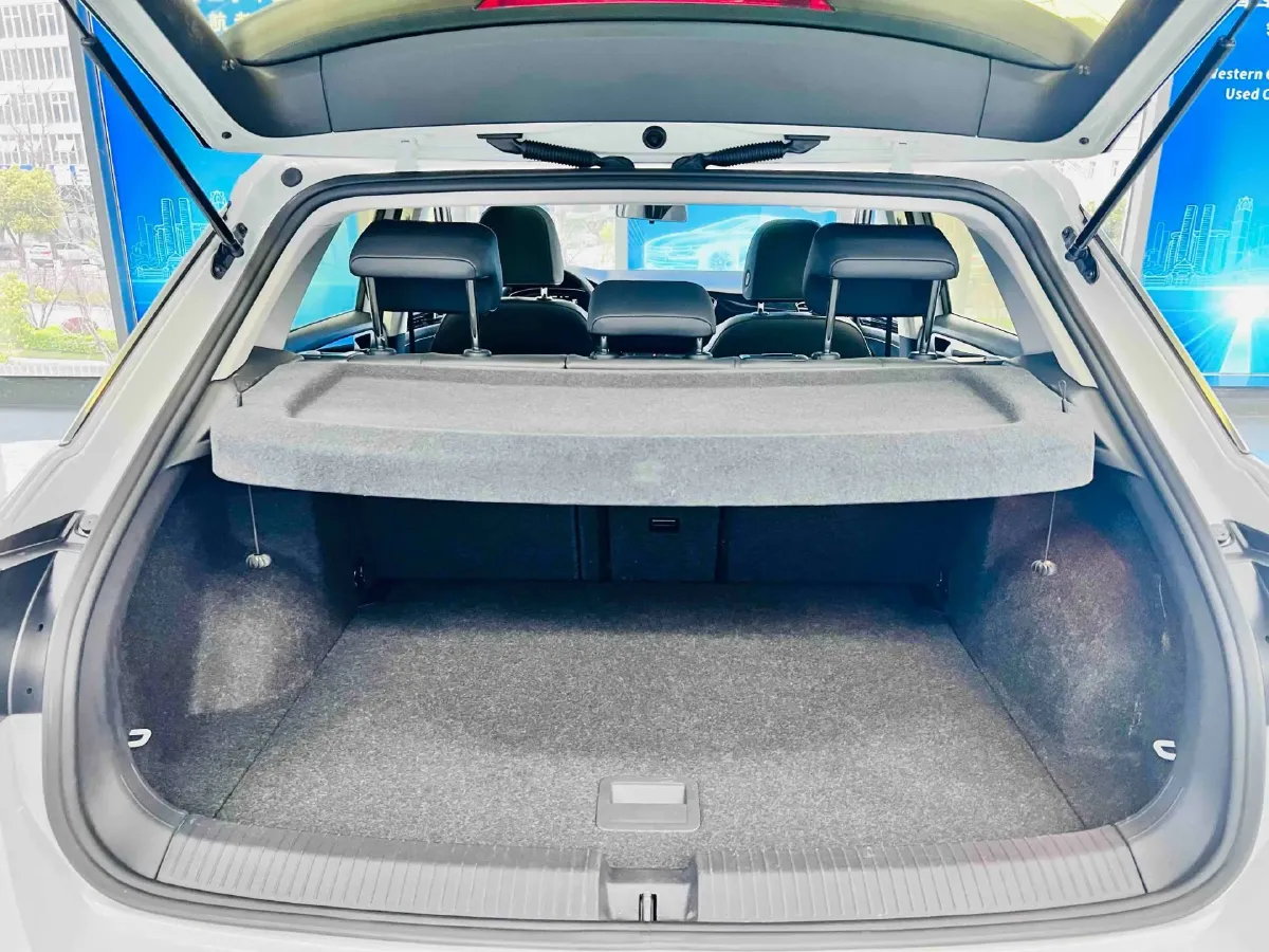 2022 Volkswagen T-Roc 1.4T 150HP L4 7DCT,autocango,china used car exporter,china ev exporter,chinese used car exporter,chinese used ev exporter
