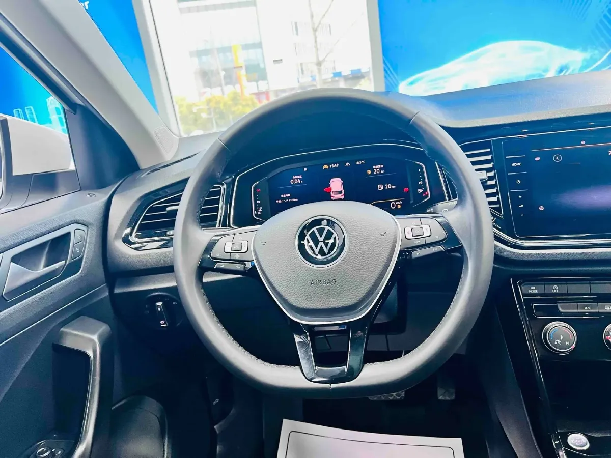 2022 Volkswagen T-Roc 1.4T 150HP L4 7DCT,autocango,china used car exporter,china ev exporter,chinese used car exporter,chinese used ev exporter