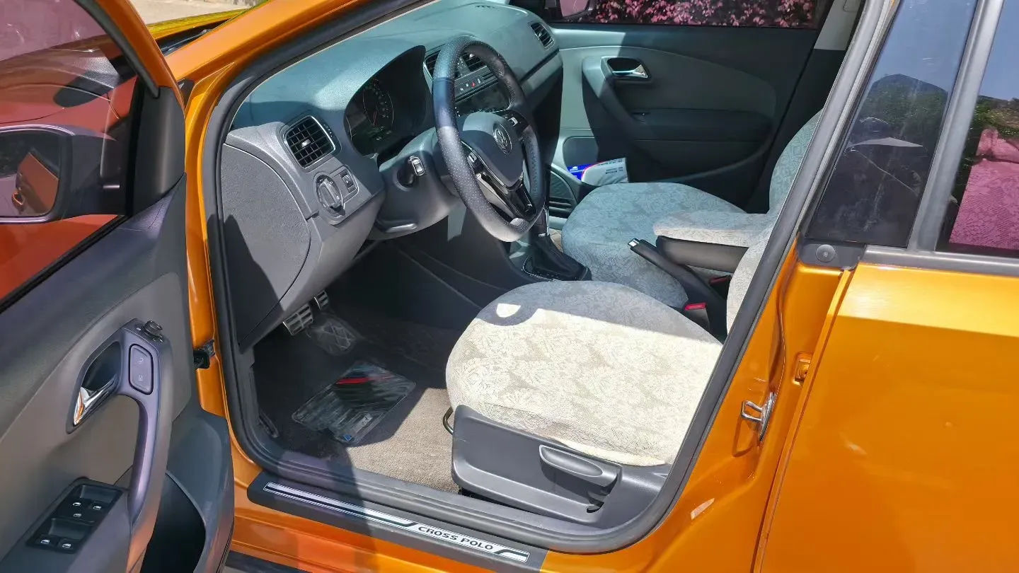 2016 Volkswagen Polo 1.6L 110HP L4 6AT,autocango,china used car exporter,china ev exporter,chinese used car exporter,chinese used ev exporter