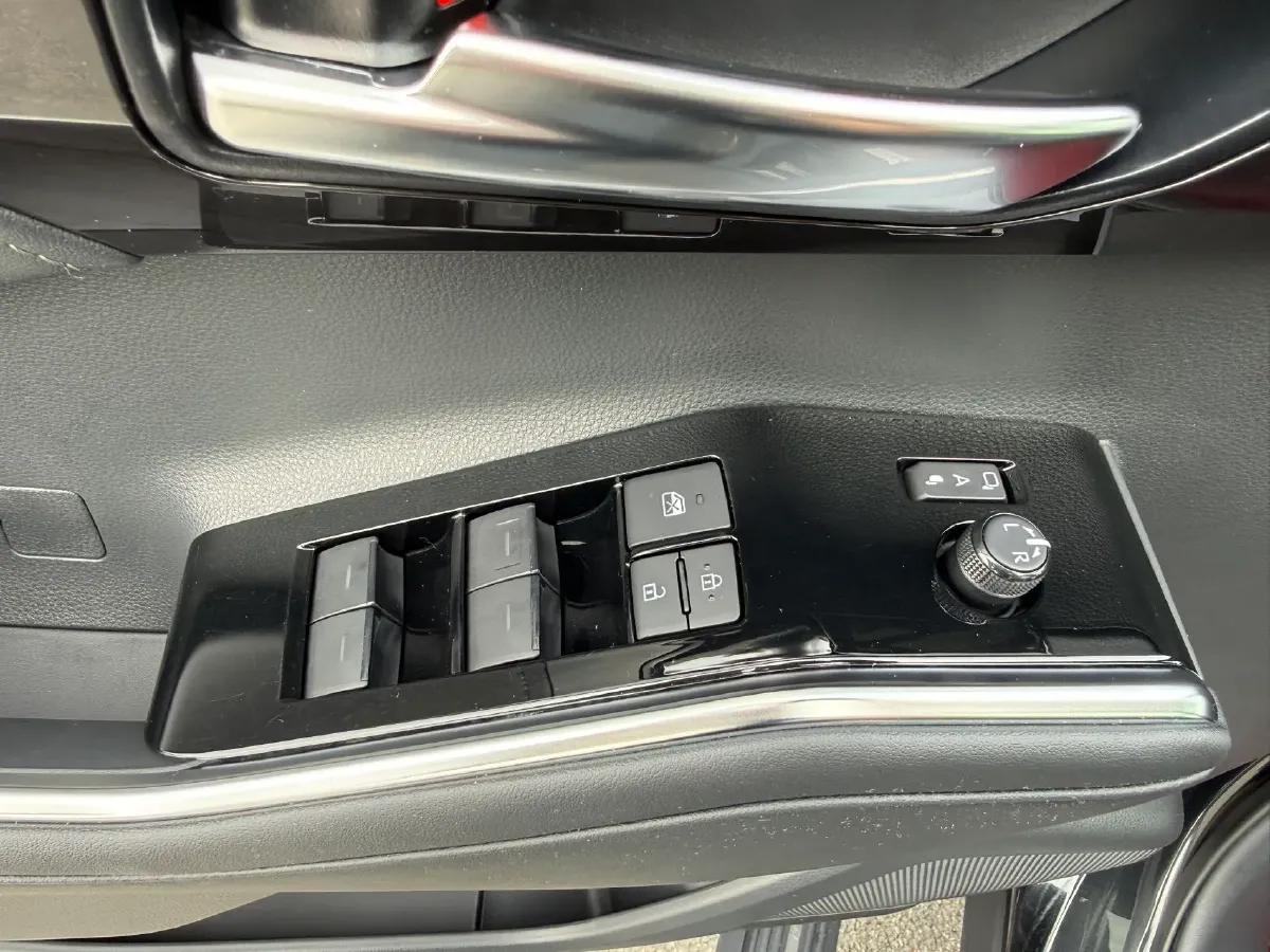 2022 Toyota Crown Kluger 2.5L 192HP L4 E-CVT Hybrid,autocango,china used car exporter,china ev exporter,chinese used car exporter,chinese used ev exporter