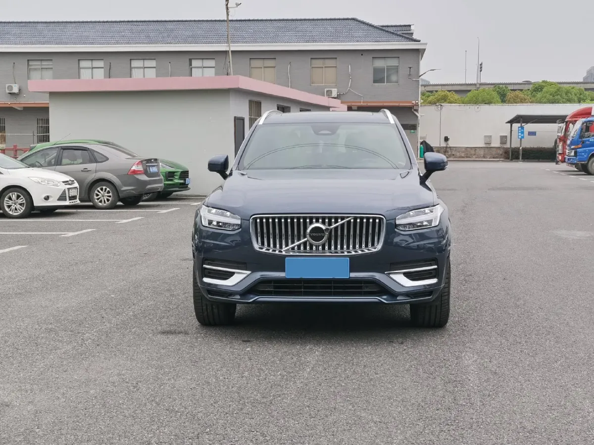 2024 Volvo XC90 2.0T 299HP L4 8AT,autocango,china used car exporter,china ev exporter,chinese used car exporter,chinese used ev exporter