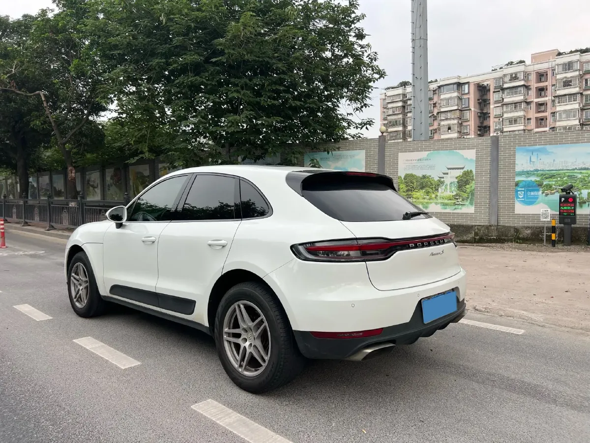 2018 Porsche Macan 2.0T 252HP L4 7DCT,autocango,china used car exporter,china ev exporter,chinese used car exporter,chinese used ev exporter