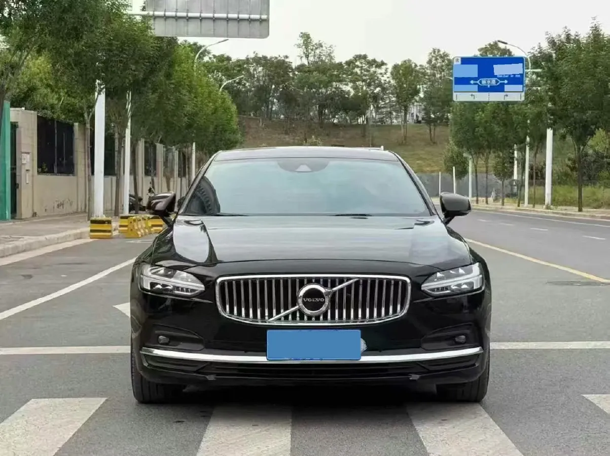 2021 Volvo S90 2.0T 250HP L4 8AT,autocango,china used car exporter,china ev exporter,chinese used car exporter,chinese used ev exporter