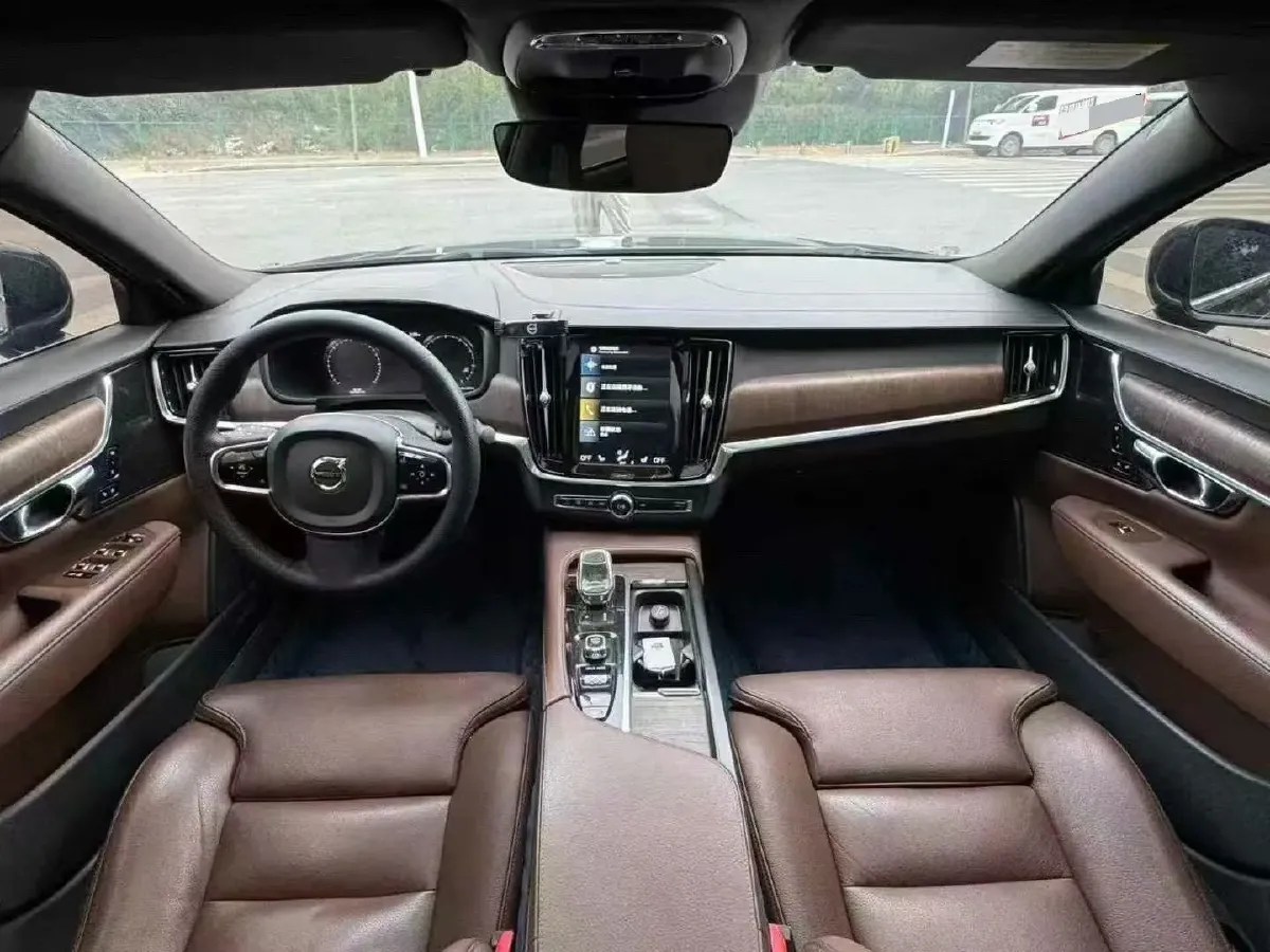 2021 Volvo S90 2.0T 250HP L4 8AT,autocango,china used car exporter,china ev exporter,chinese used car exporter,chinese used ev exporter