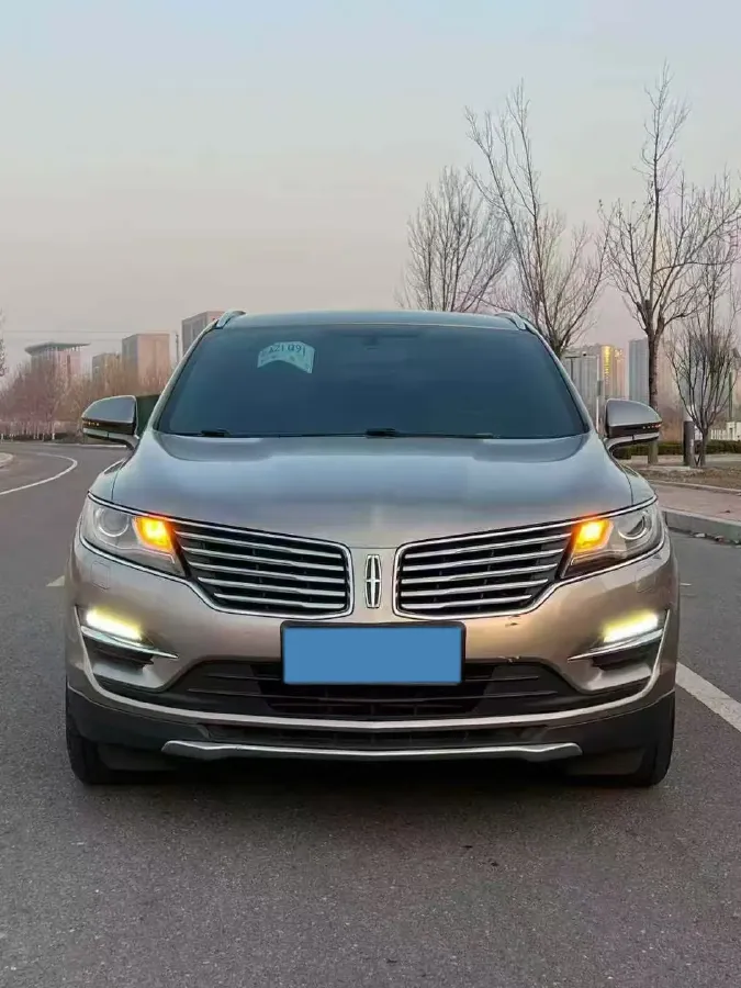 2018 Lincoln MKC 2.0T 203HP L4 6AT,autocango,china used car exporter,china ev exporter,chinese used car exporter,chinese used ev exporter