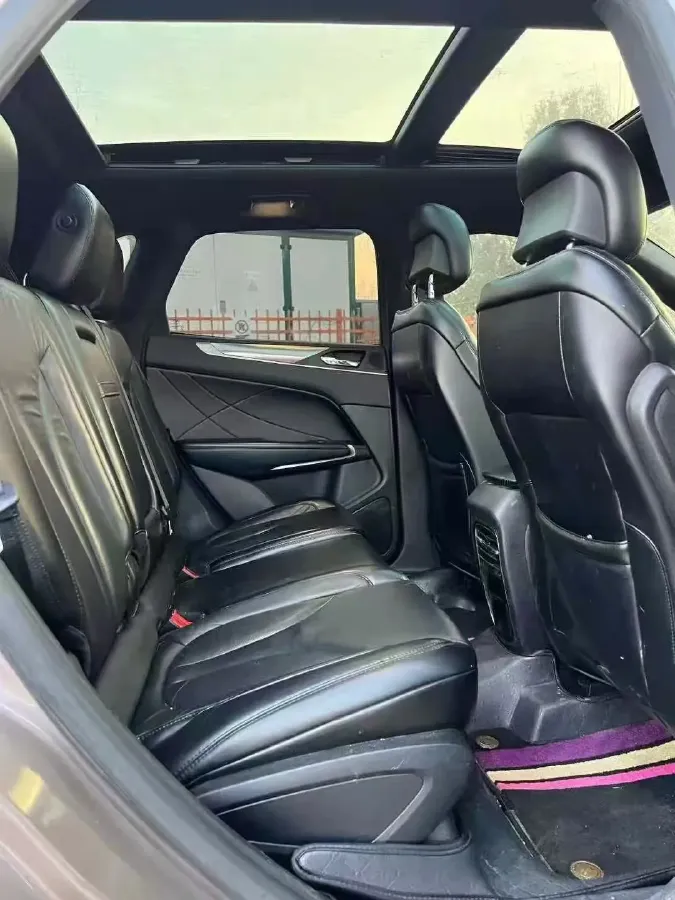 2018 Lincoln MKC 2.0T 203HP L4 6AT,autocango,china used car exporter,china ev exporter,chinese used car exporter,chinese used ev exporter
