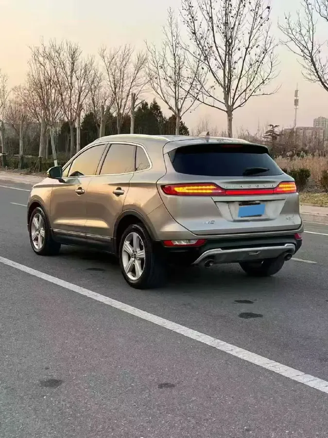 2018 Lincoln MKC 2.0T 203HP L4 6AT,autocango,china used car exporter,china ev exporter,chinese used car exporter,chinese used ev exporter