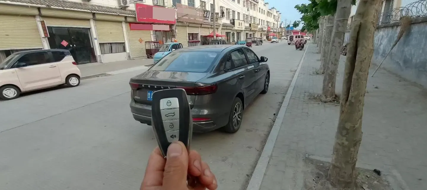 2025 Geely Emgrand 1.5L 127HP L4 CVT,autocango,china used car exporter,china ev exporter,chinese used car exporter,chinese used ev exporter
