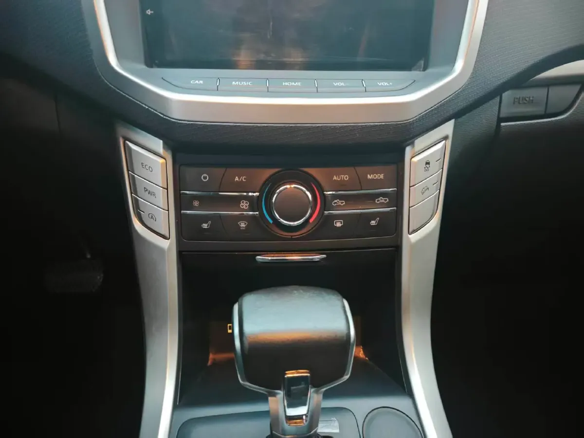 2019 MAXUS T60 2.0T 218HP L4 6AT,autocango,china used car exporter,china ev exporter,chinese used car exporter,chinese used ev exporter