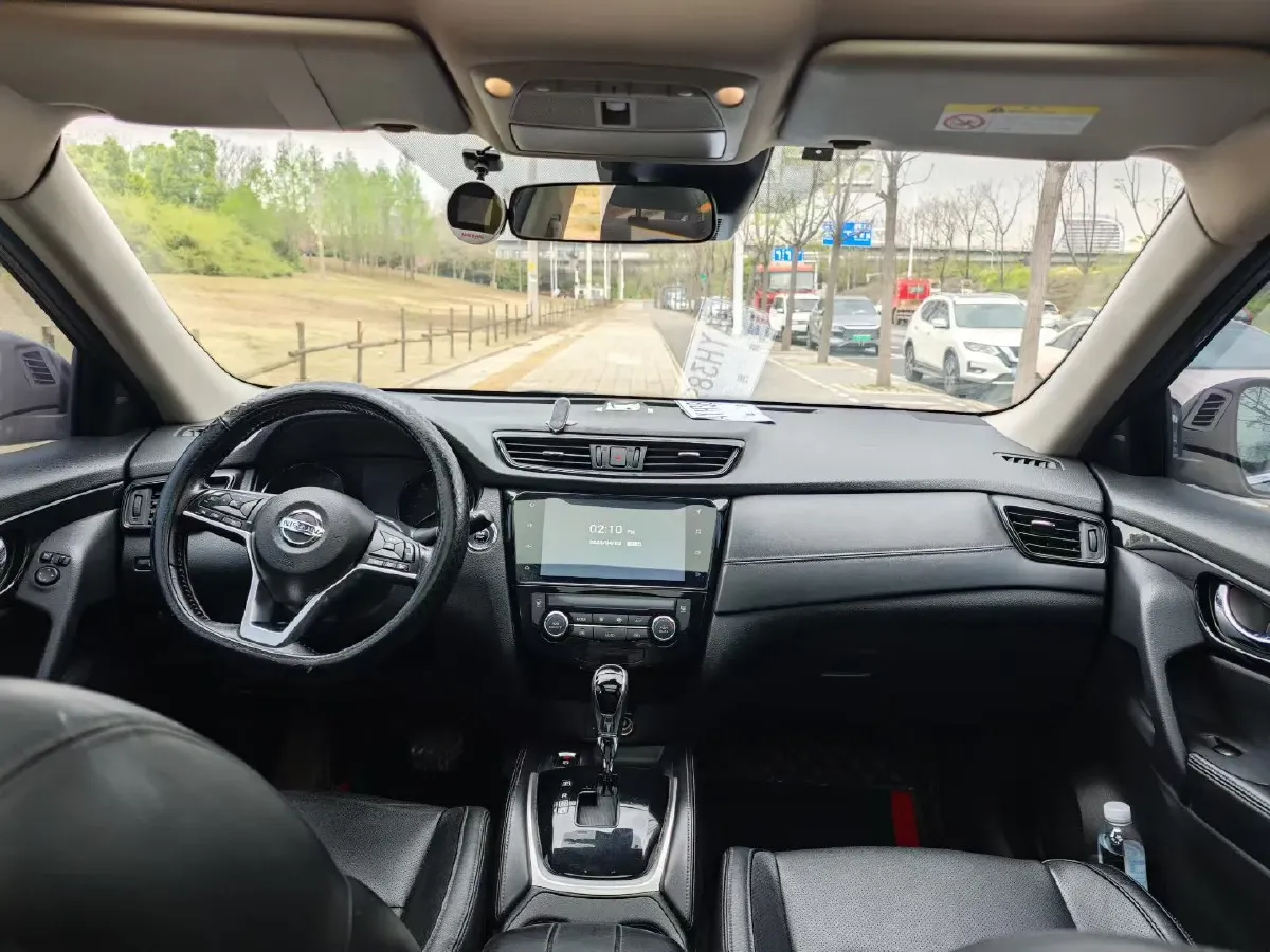 2021 Nissan X-Trail 2.0L 151HP L4 CVT,autocango,china used car exporter,china ev exporter,chinese used car exporter,chinese used ev exporter