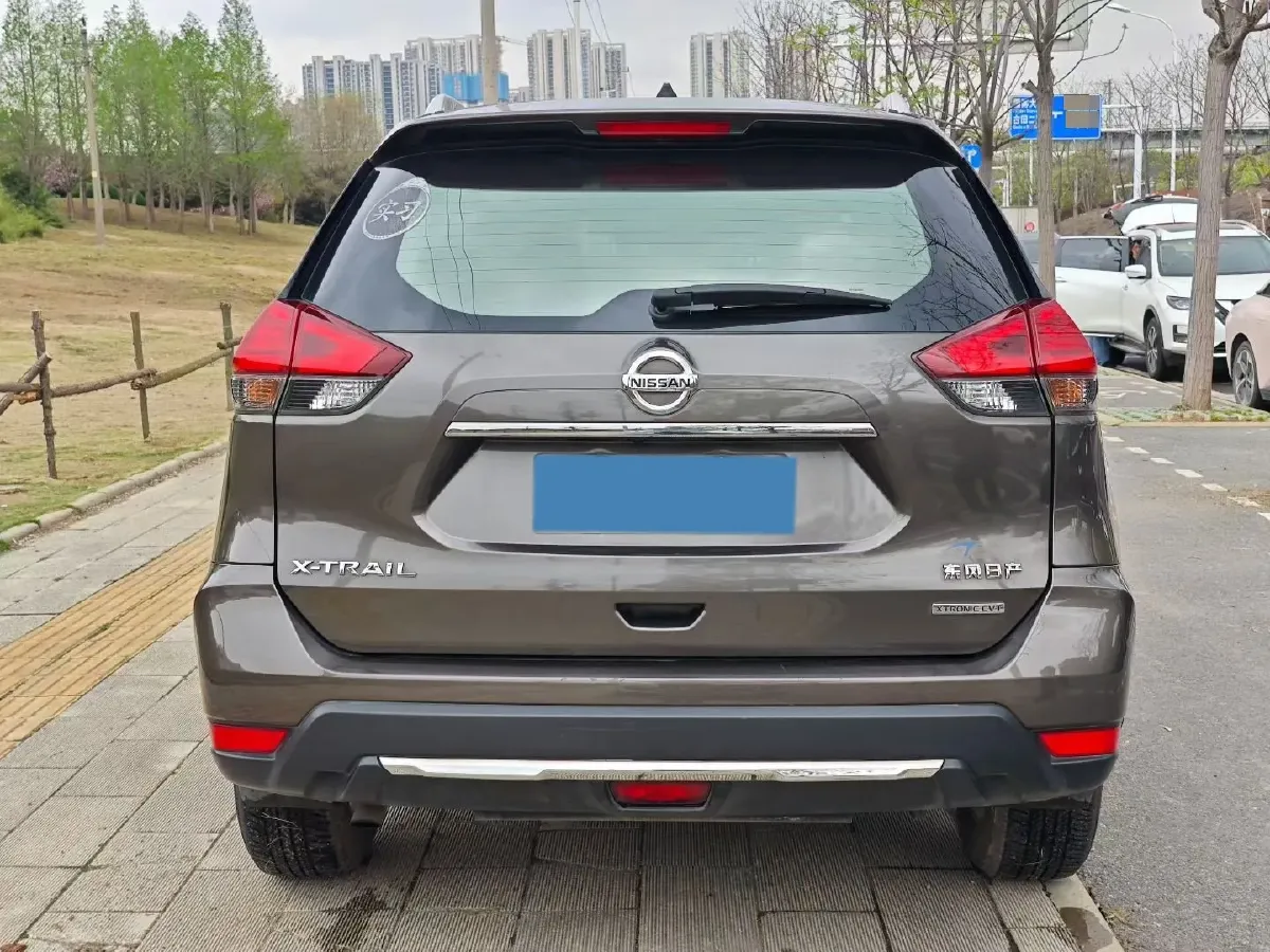 2021 Nissan X-Trail 2.0L 151HP L4 CVT,autocango,china used car exporter,china ev exporter,chinese used car exporter,chinese used ev exporter