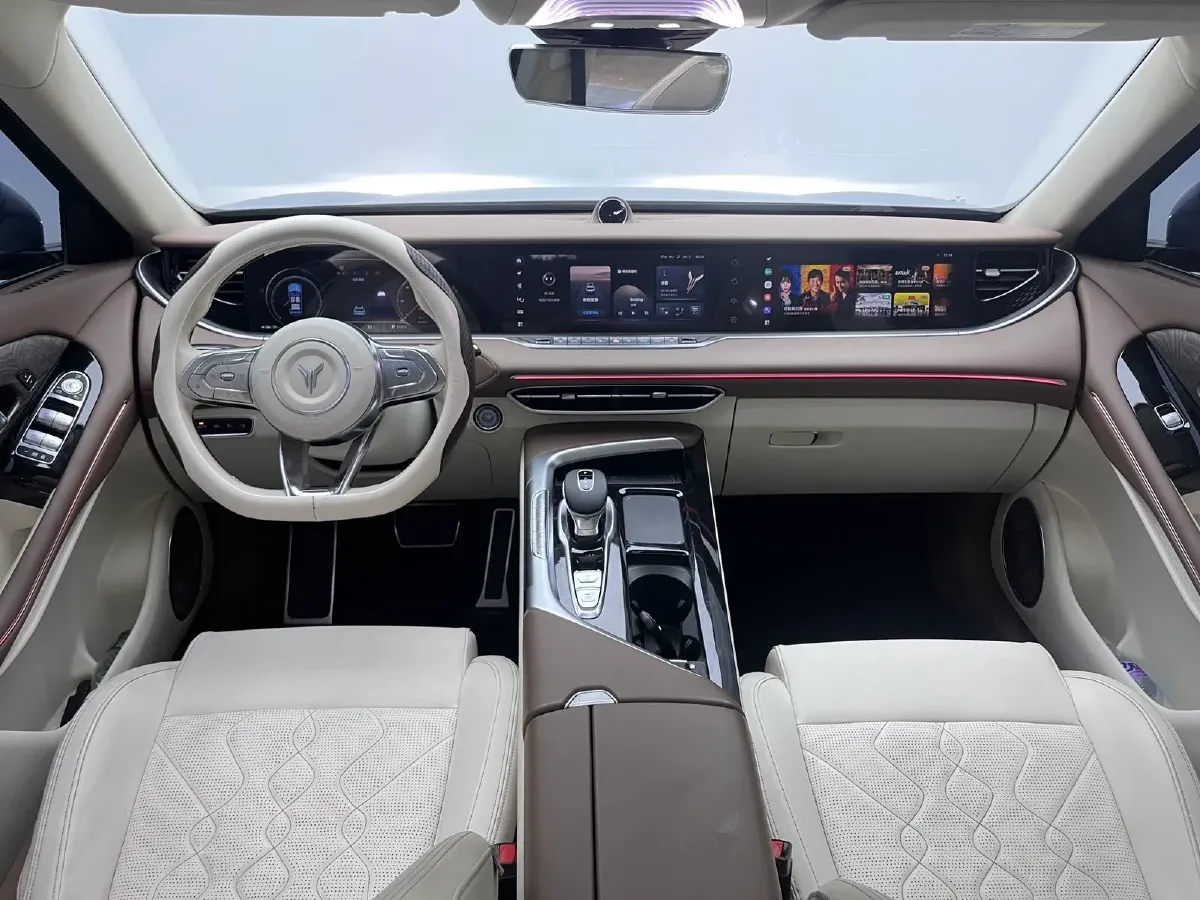 2021 Voyah FREE Range Extended 109HP REEV 33KWH,autocango,china used car exporter,china ev exporter,chinese used car exporter,chinese used ev exporter