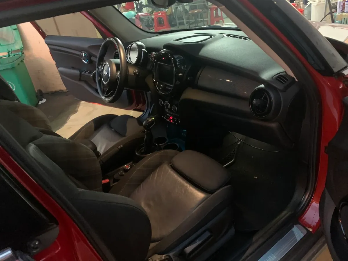2016 MINI MINI 1.5T 136HP L3 6AT,autocango,china used car exporter,china ev exporter,chinese used car exporter,chinese used ev exporter
