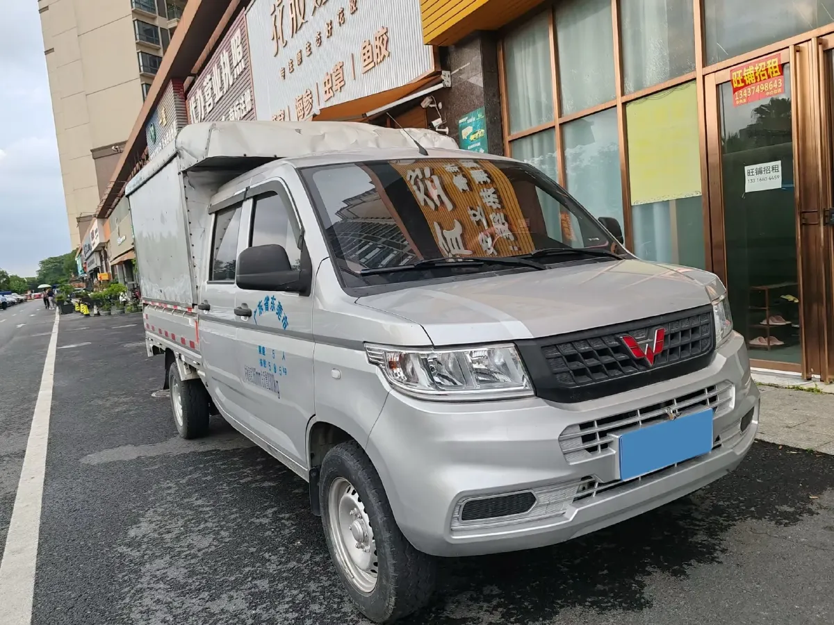 2021 WuLing RongGuang New Truck 1.5L 99HP L4 5MT,autocango,china used car exporter,china ev exporter,chinese used car exporter,chinese used ev exporter