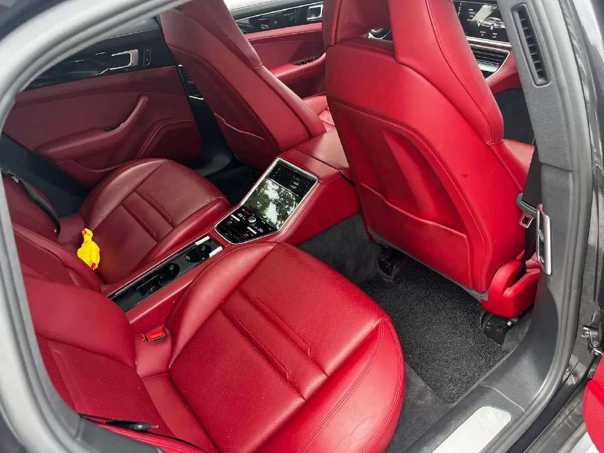2019 Porsche Panamera 2.9T 330HP V6 8DCT,autocango,china used car exporter,china ev exporter,chinese used car exporter,chinese used ev exporter