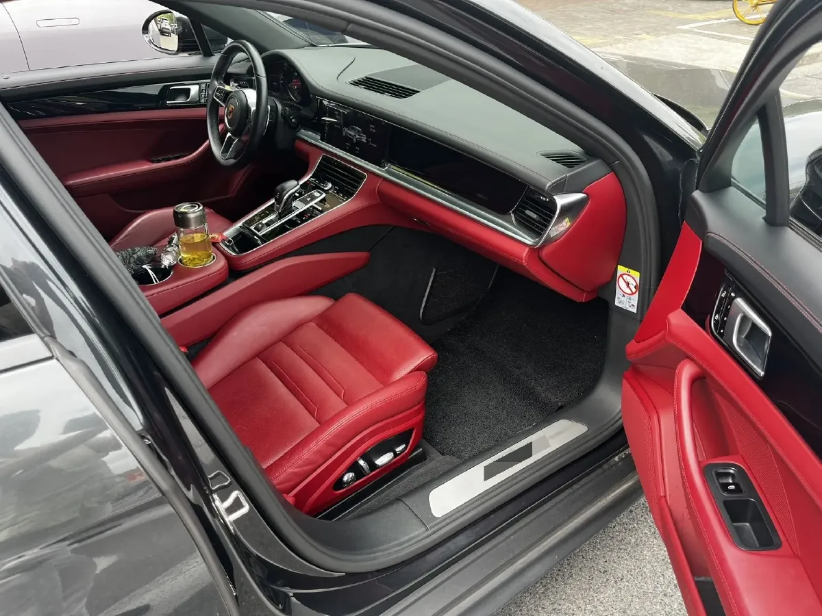 2019 Porsche Panamera 2.9T 330HP V6 8DCT,autocango,china used car exporter,china ev exporter,chinese used car exporter,chinese used ev exporter