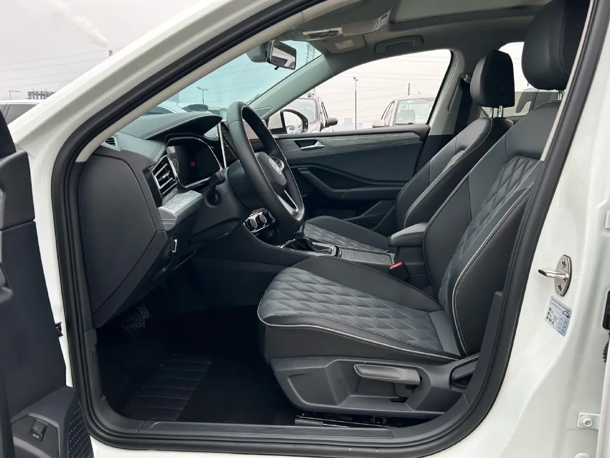 2023 Volkswagen Sagitar 1.5T 160HP L4 7DCT,autocango,china used car exporter,china ev exporter,chinese used car exporter,chinese used ev exporter