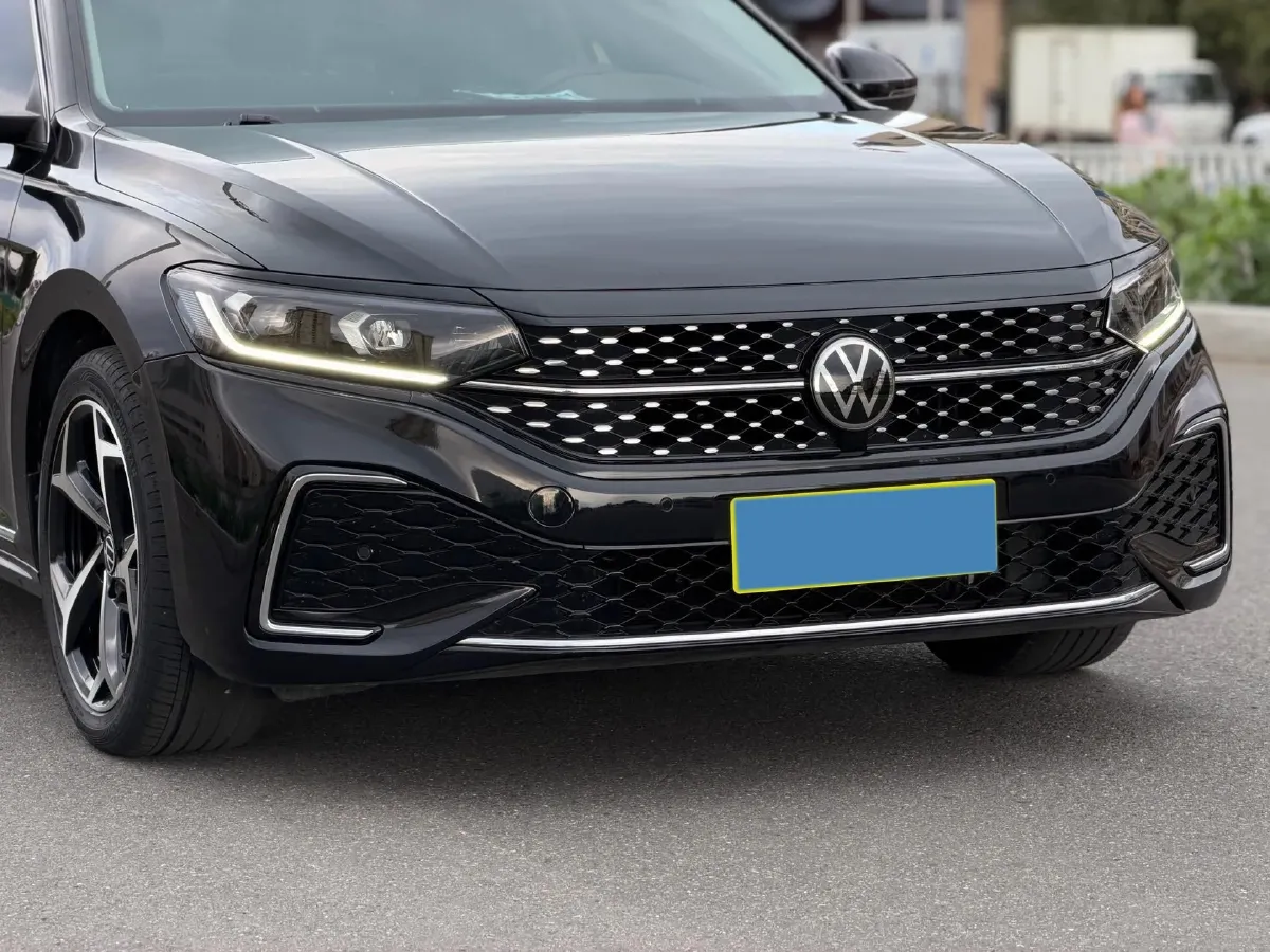 2023 Volkswagen Passat 2.0T 186HP L4 7DCT,autocango,china used car exporter,china ev exporter,chinese used car exporter,chinese used ev exporter
