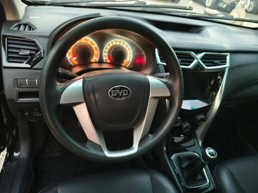 2020 BYD F3 1.5L 109HP L4 5MT,autocango,china used car exporter,china ev exporter,chinese used car exporter,chinese used ev exporter