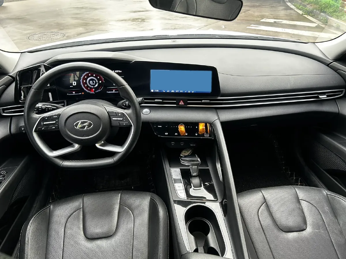 2022 Hyundai Elantra 1.5L 115HP L4 CVT,autocango,china used car exporter,china ev exporter,chinese used car exporter,chinese used ev exporter