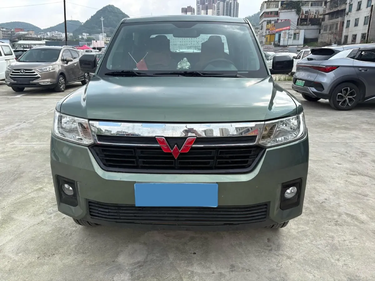 2021 WuLing ZhentTu 1.5L 99HP L4 5MT,autocango,china used car exporter,china ev exporter,chinese used car exporter,chinese used ev exporter