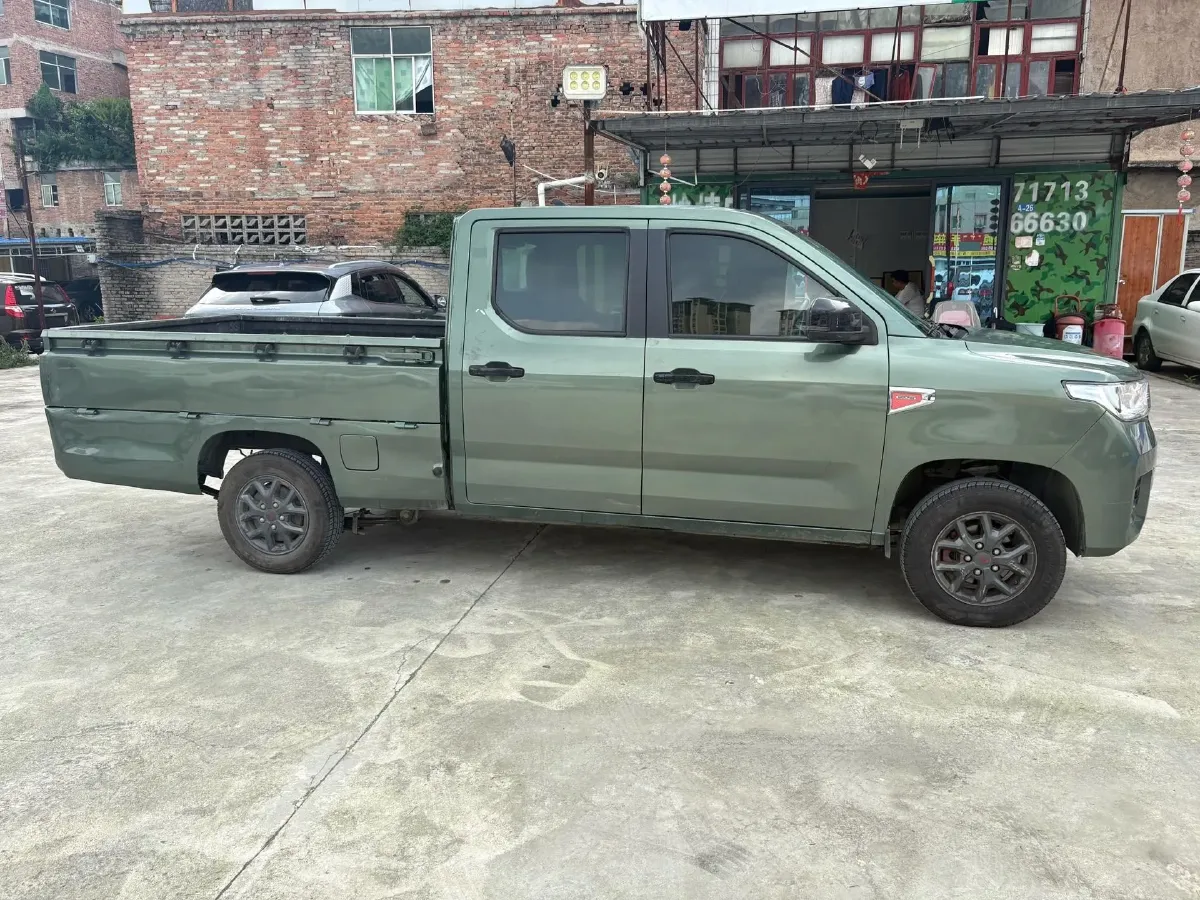 2021 WuLing ZhentTu 1.5L 99HP L4 5MT,autocango,china used car exporter,china ev exporter,chinese used car exporter,chinese used ev exporter