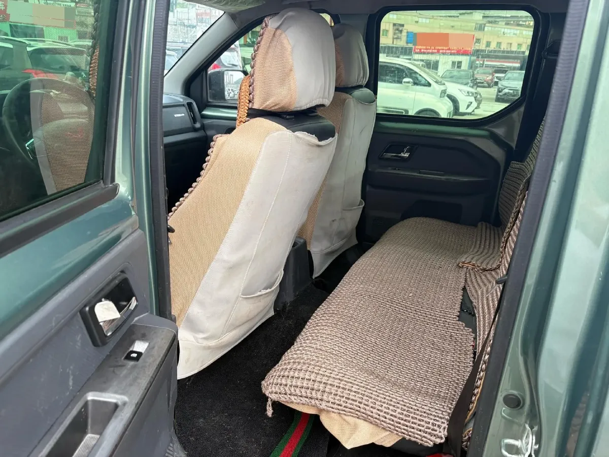 2021 WuLing ZhentTu 1.5L 99HP L4 5MT,autocango,china used car exporter,china ev exporter,chinese used car exporter,chinese used ev exporter