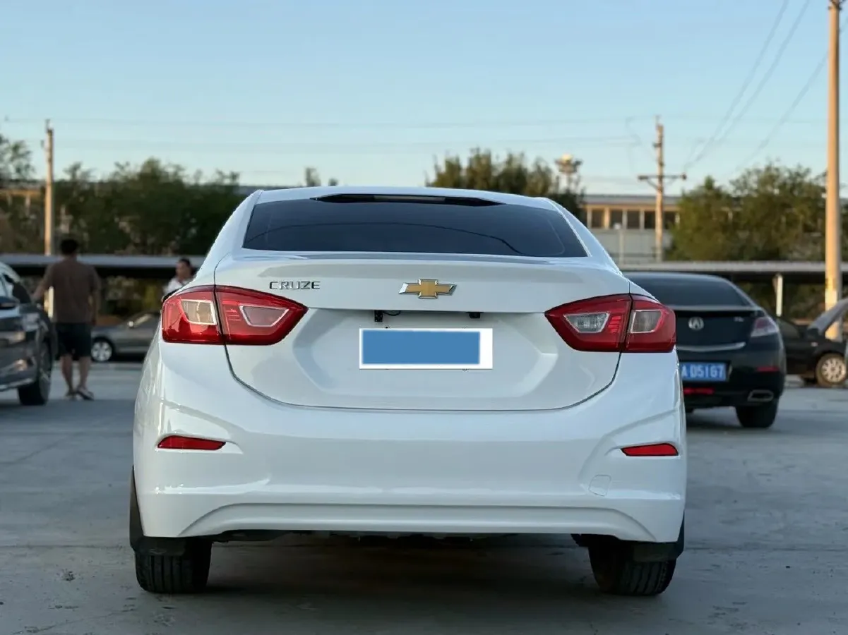 2018 Chevrolet Cruze 1.5L 114HP L4 6AT,autocango,china used car exporter,china ev exporter,chinese used car exporter,chinese used ev exporter