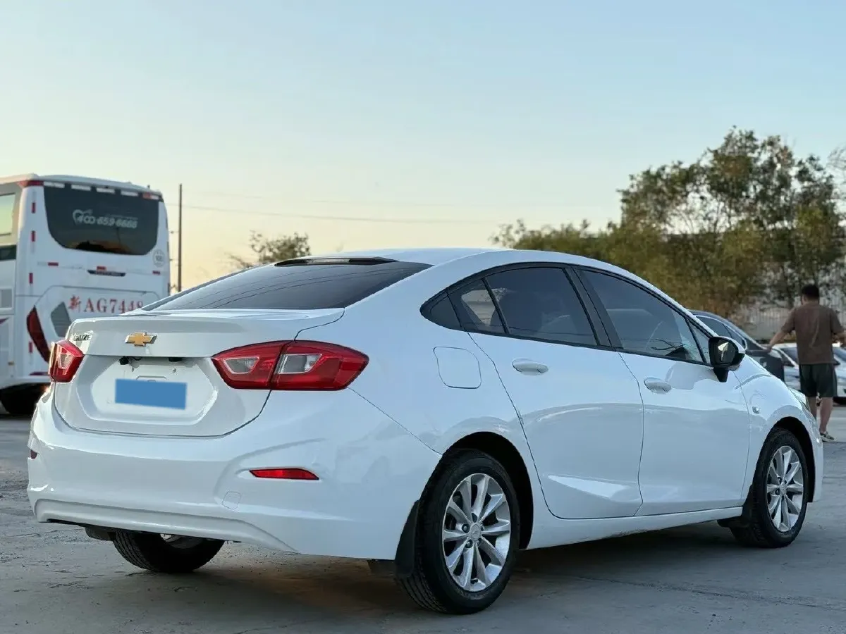 2018 Chevrolet Cruze 1.5L 114HP L4 6AT,autocango,china used car exporter,china ev exporter,chinese used car exporter,chinese used ev exporter